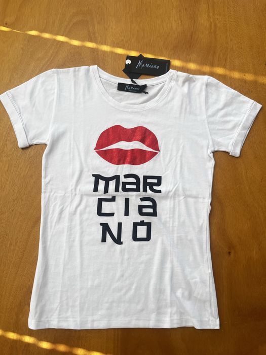 Дамска тениска.