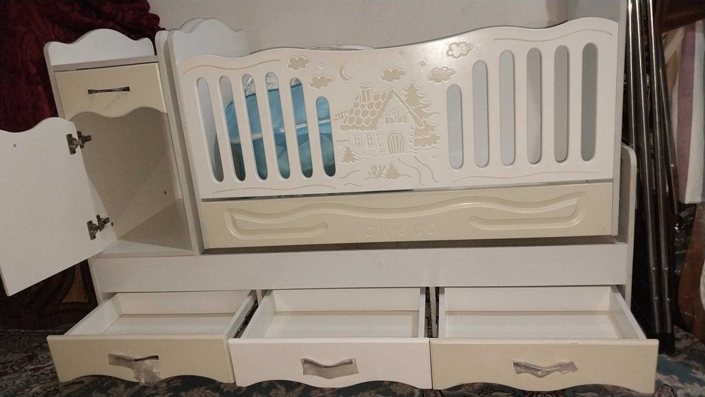 Болалар кровати холати яхши