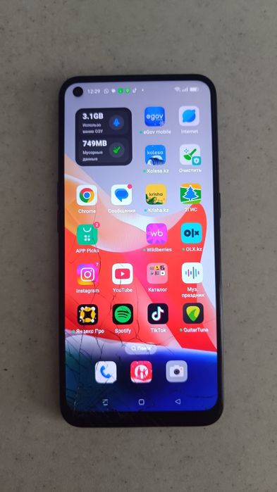 Телефон оппо 2020 года.