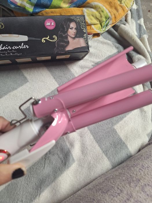 Vand ondulator de par marca hair culer în stare perfecta