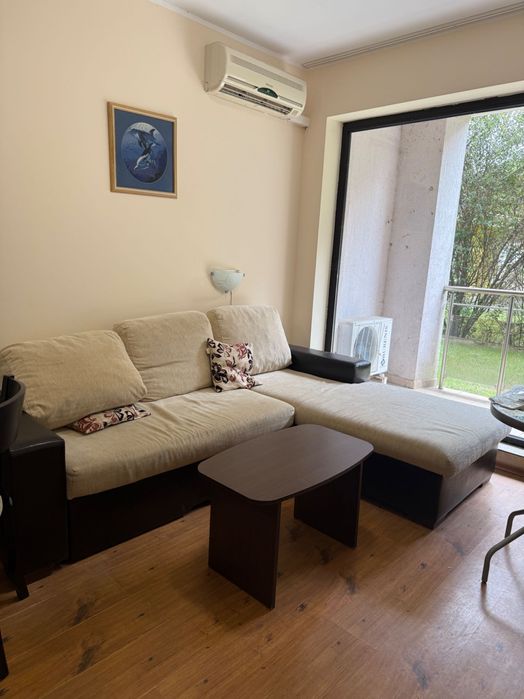 Ъглов диван за хол