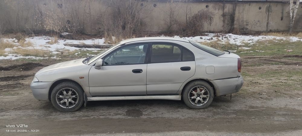 Продам машину митсубиши каризма