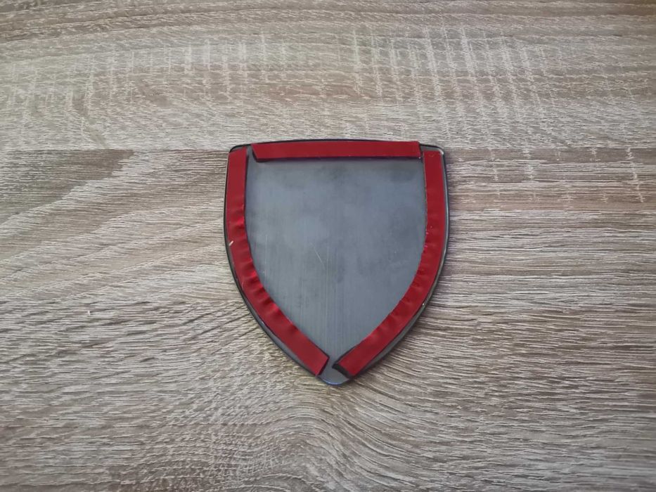 черна метална емблема Peugeot с новото лого