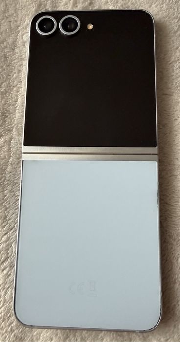 Samsung Z flip 6  128 gb