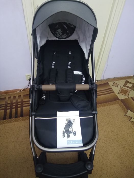 Детская коляска 3 в 1
