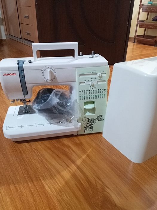 JANOME Model Q-23G Япония тикув машинаси