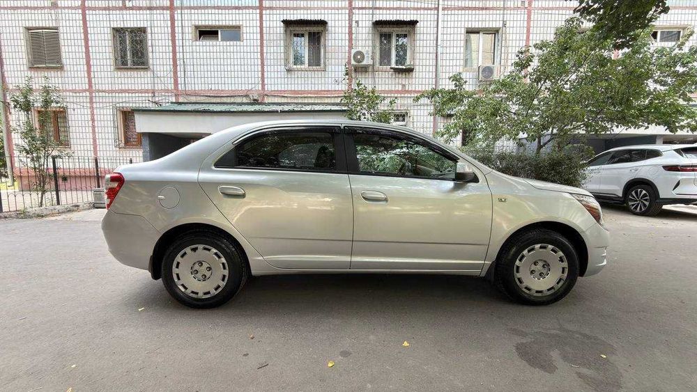 Продам Кобальт  3 поцзиция 2014 год