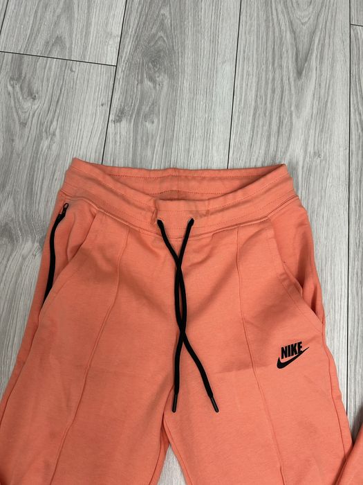 Nike Tech долнище