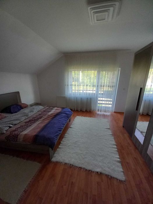 Vând casă la preț de apartament