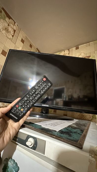 Продается телевизор SAMSUNG-32