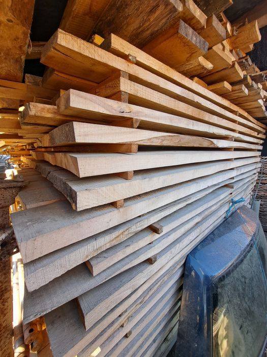 Dulapi și schîndura de gorun uscată