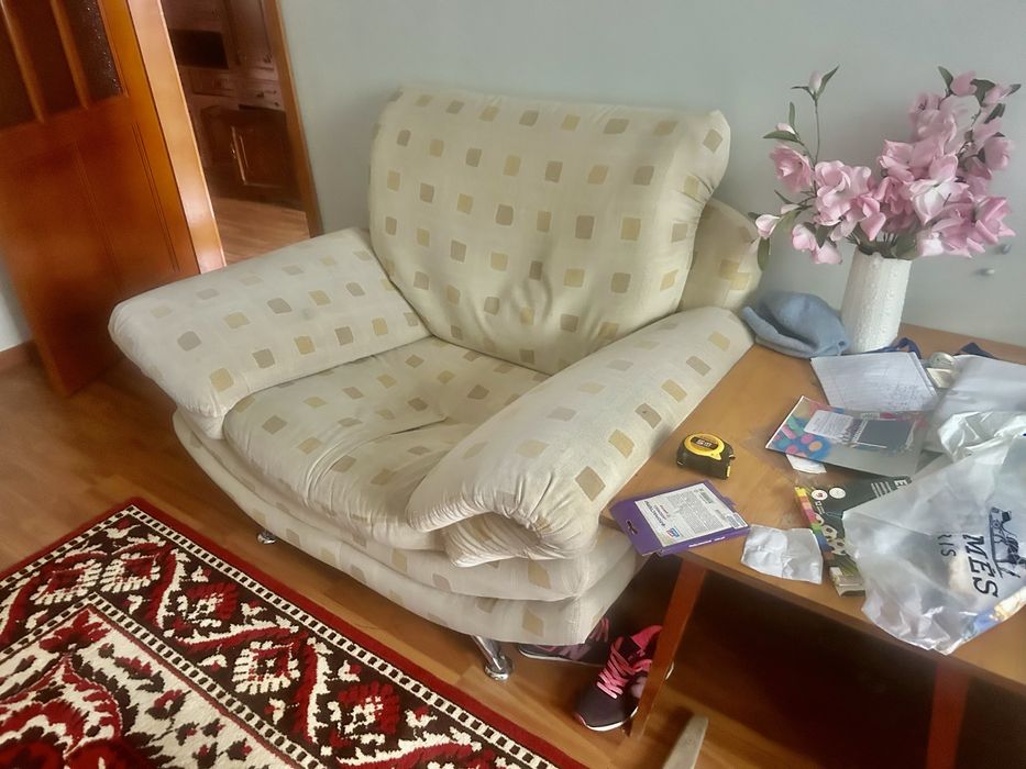 Диван с креслами