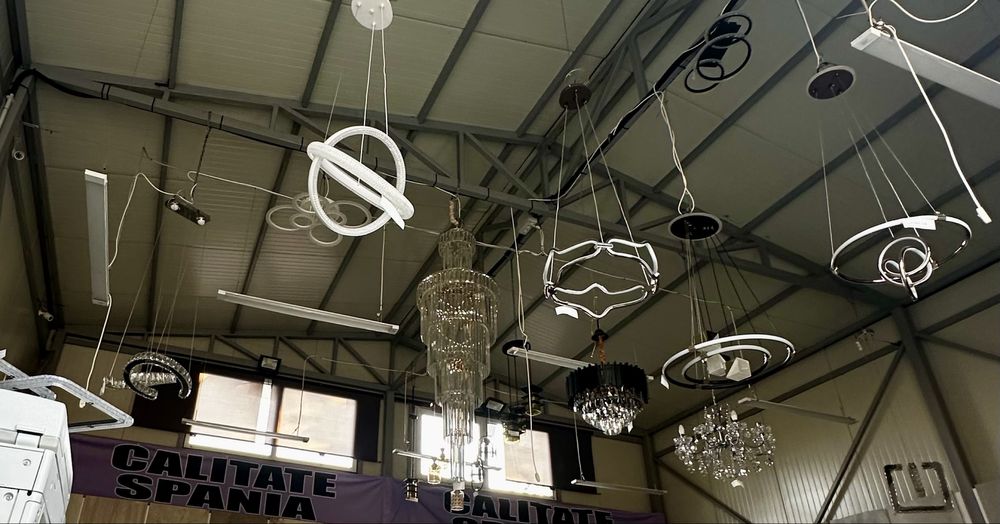 Lustra , candelabru Aplică stoc limitat