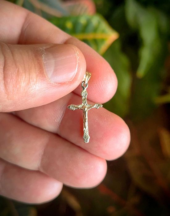 Златен Православен кръст, 14 карата плътно злато, подарък за кръщене