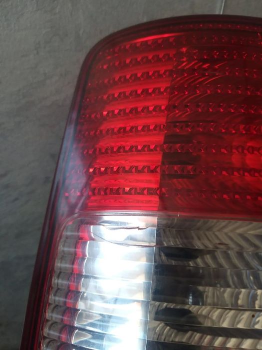 Stop tripla lampa stanga vw caddy 3 2k0945111a 2k0945257a 4vex13n005ab