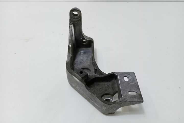 Suport motor 8200443154 Opel Vivaro  seria