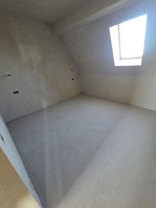 Apartament trei camere