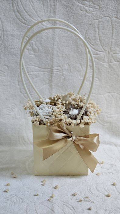 Букет от свещи за подарък