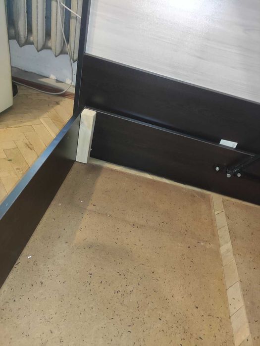Легло с матрак и ракла
