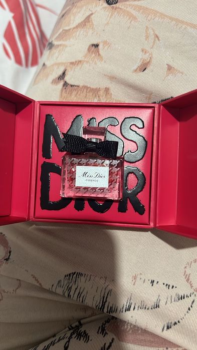 Продам туалетную воду