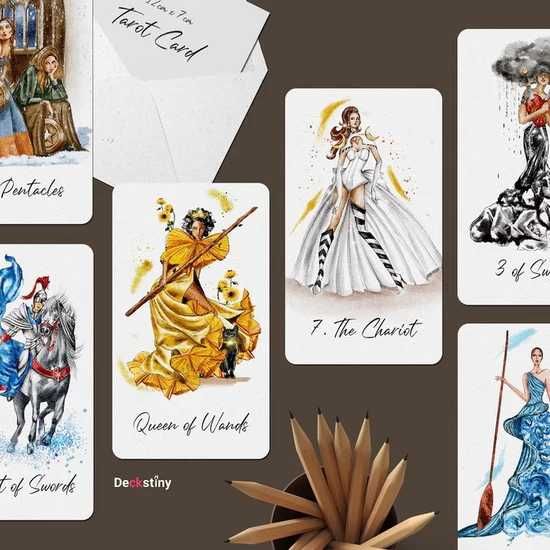 Everyday Witch и  Runway Tarot