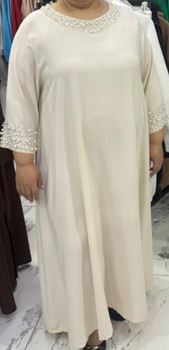 Продам нарядные платья