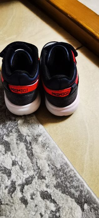 Adidași înalți primigi