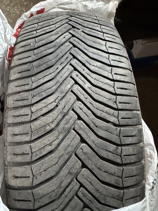 Продам 4 шины Michelin