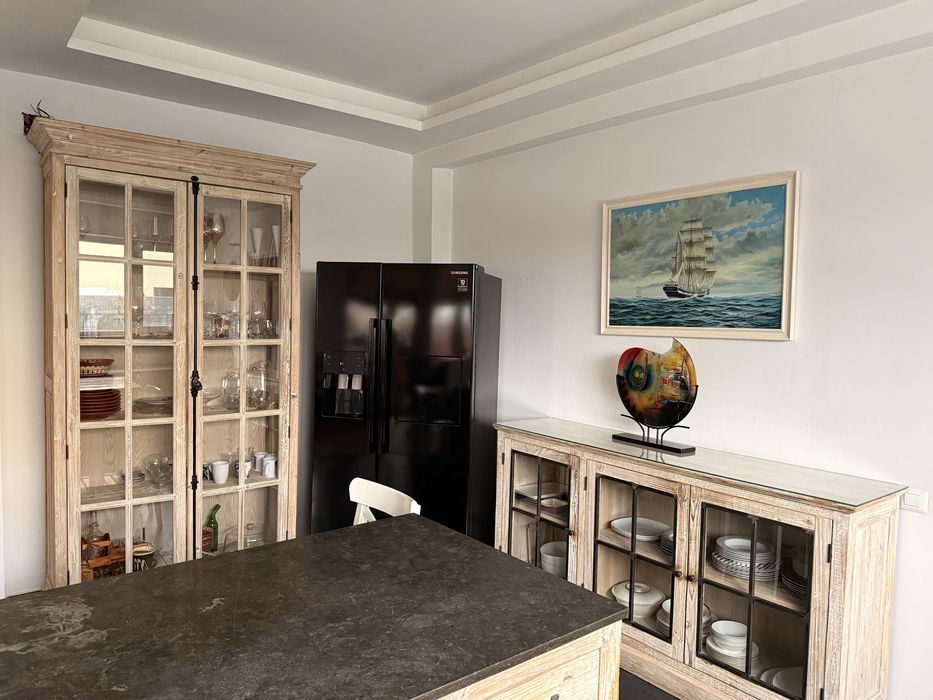 Mobila de bucatarie din lemn masiv (frasin)