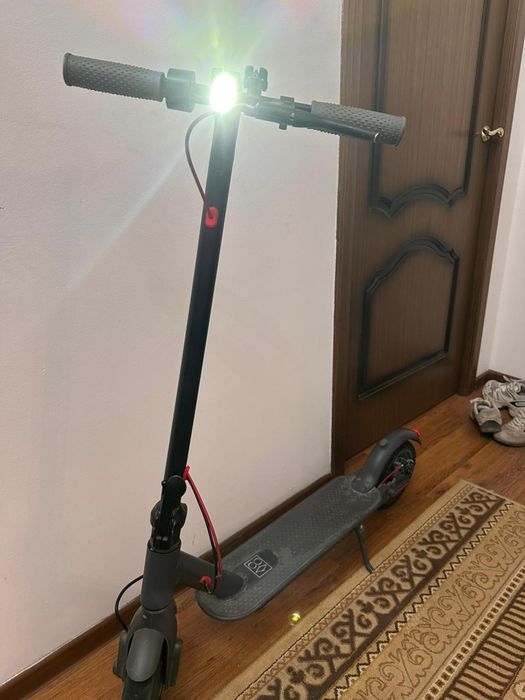 Продам электросамокат