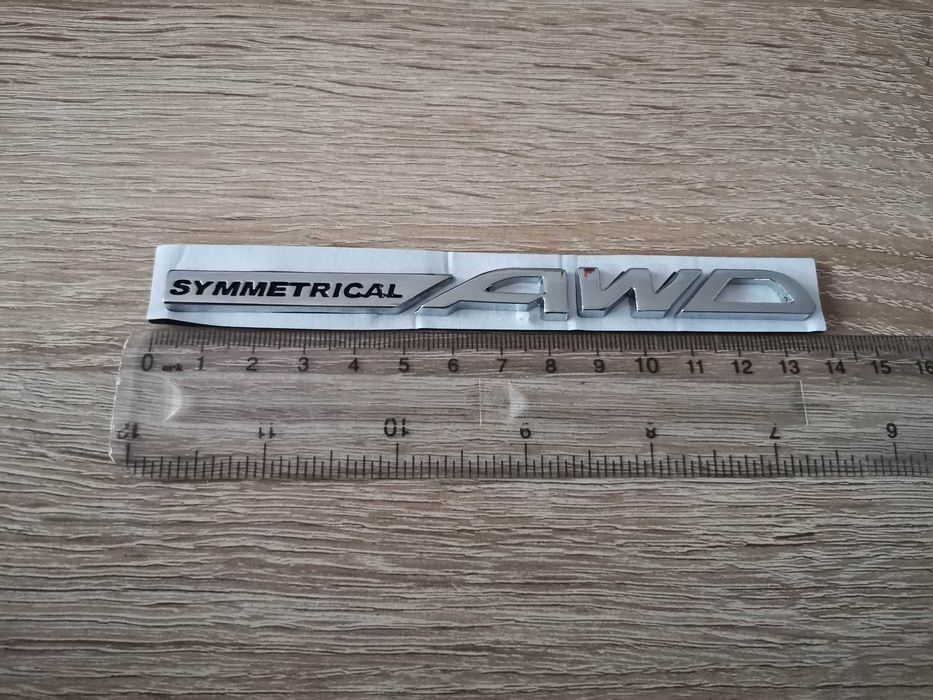 SUBARU Symmetrical AWD сребрист надпис