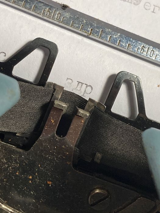 Пишеща машина на кирилица