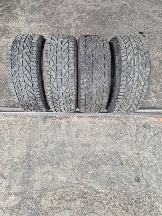 Зимни гуми 225/45/17