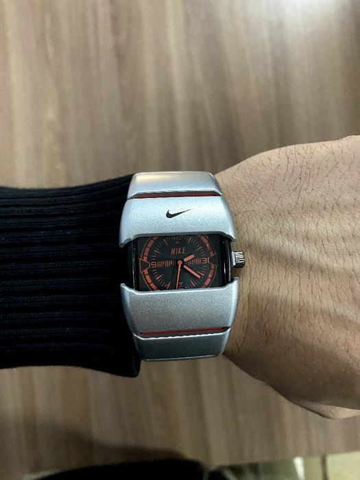 Хит Nike сағаттары, часы Найк.
