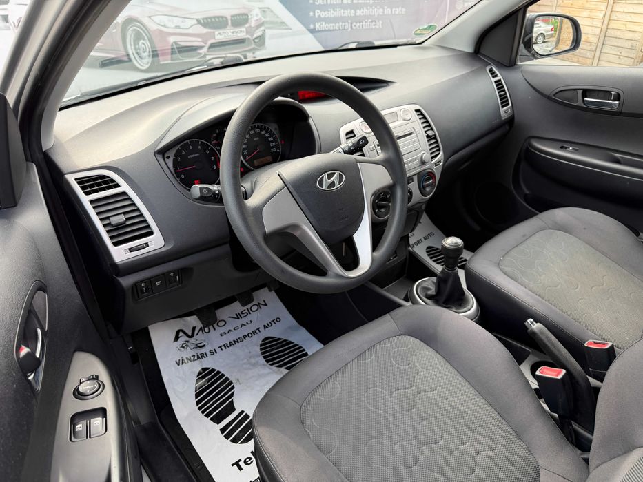 HYUNDAI i20 2009 — imagine 3