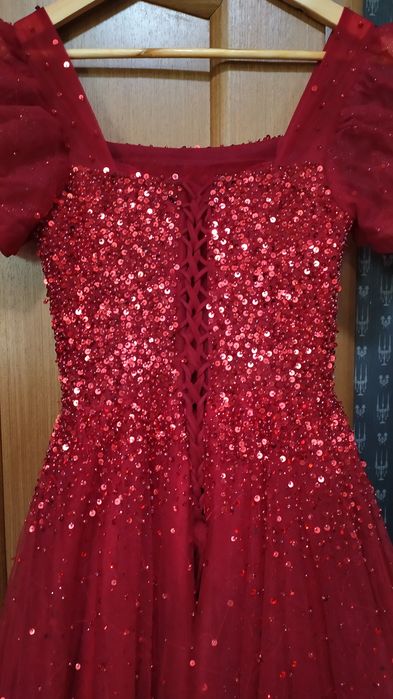 Платье вечернее длинное