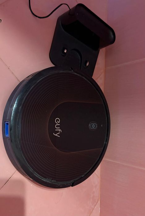 Прахосмукачка робот eufy 30C by Anker с мобилно приложение