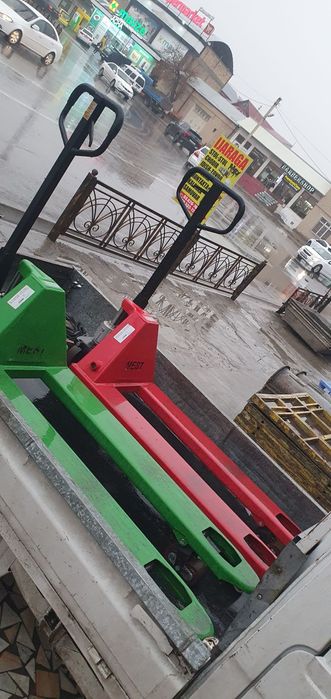 Roxli ijaraga beriladi.