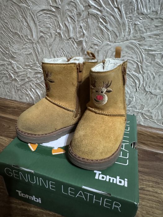 Продам детские угги