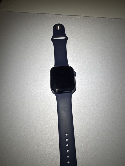 Apple watch series 6.