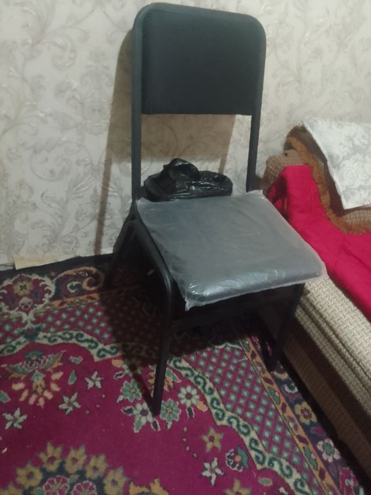 Продам стулья 2 шт