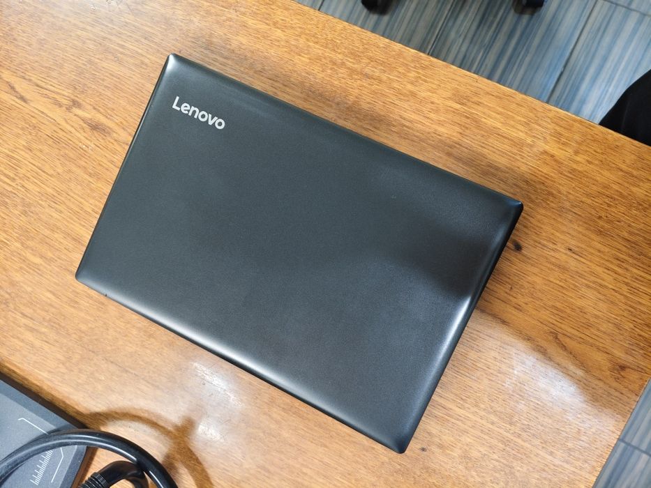 Lenovo 330 Core i5 8250u