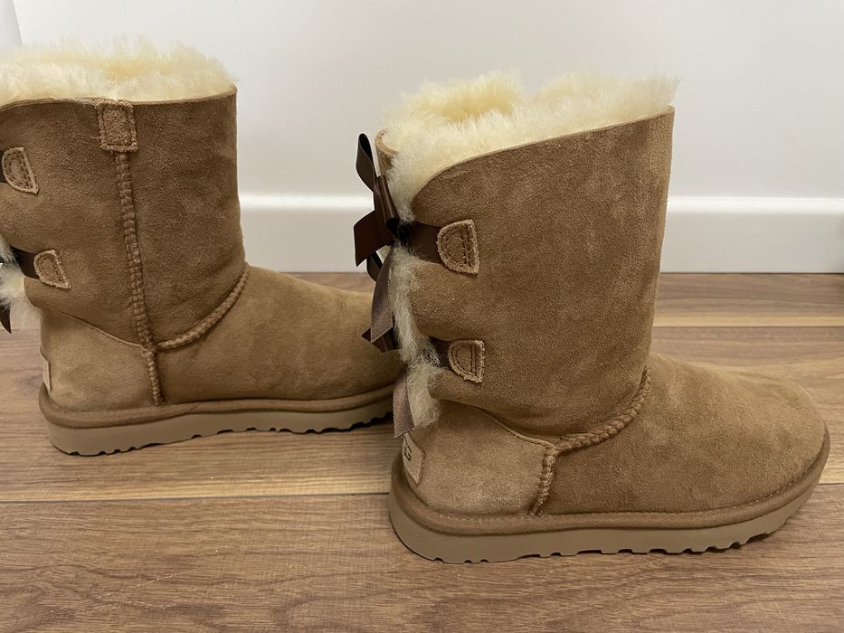 Vând cizme UGG, mărimea 37