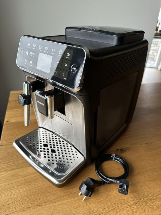 Espressor automat Philips Seria 4300 EP4327/90
