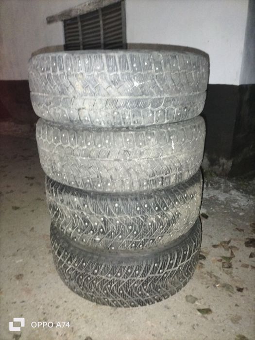 Зимние шины хорошем состоянии