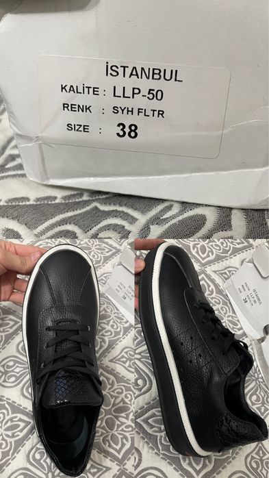 Продам женскую обувь