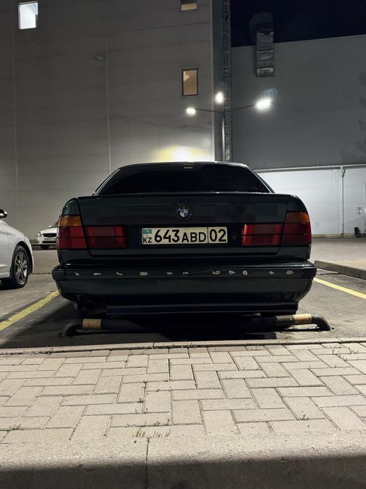 Продам BMW e34 520