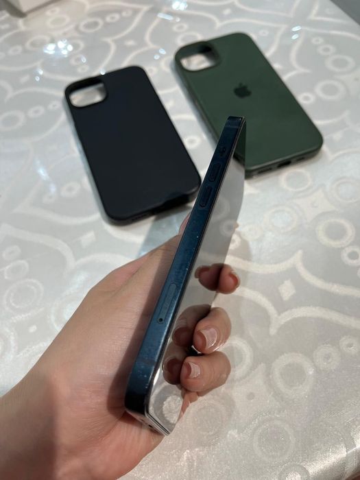 Продам Айфон 13 / 128 Gb