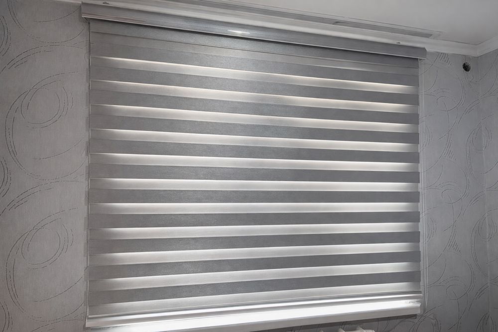 Ролл шторы «День-Ночь» - Зебра 80×150 см