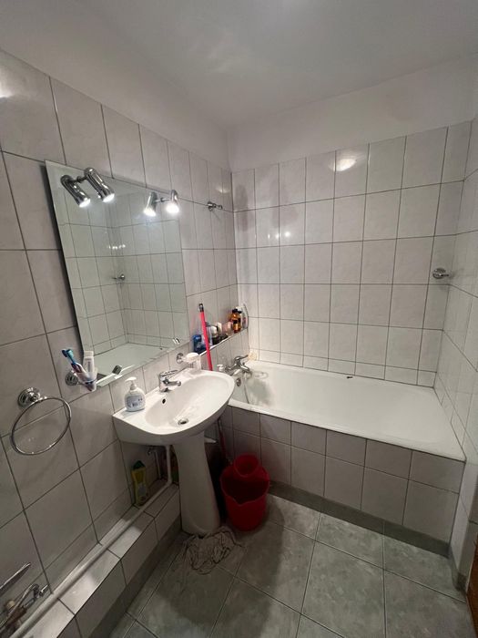 Chiuveta baie, baterie plus WC